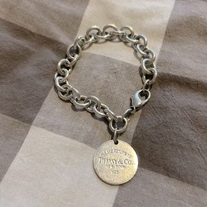 Return to Tiffany & Co Bracelet